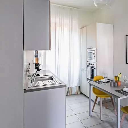 Apartman Casa Elena - Vicino Al Castello - By Host4u Pavia